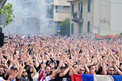 DOŠAO JE TAJ DAN Hajduk poziva Svi sa šalovima svi u bilo