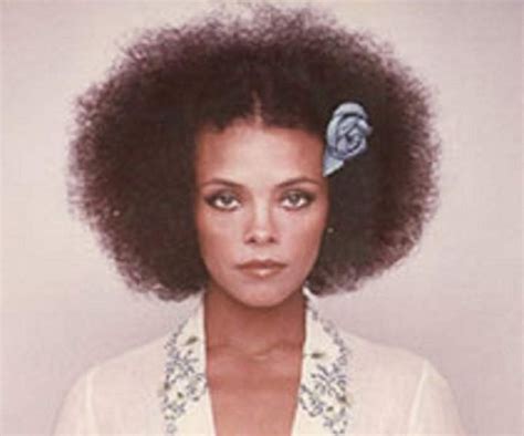 Jolie Jones Levine - Bio, Career, Age, Net Worth, Nationality, Facts