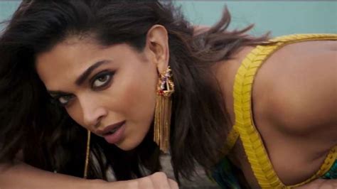 Pathaan Deepika Padukones Fiery Look From Besharam Rang Is Hotness Overloaded Photos