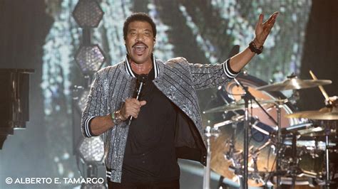 Lionel Richie Concerts Dorri Felicle