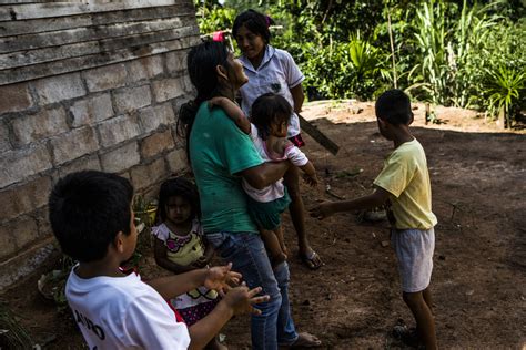 Los niños que el campo y la agroexportación esconden | Ojo Público