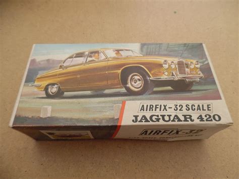 VINTAGE AIRFIX JAGUAR 420 CAR MODEL KIT BOXED UNMADE AND COMPLETE RARE ...