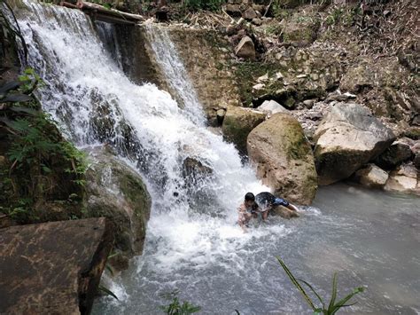 Air Terjun Kembang Soka Keindahan Alam Yang Menyegarkan Di Perbukitan