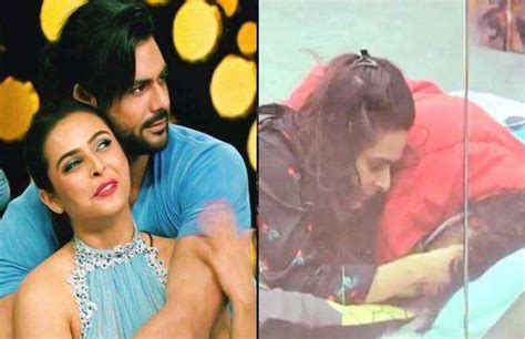 Bigg Boss 13 Vishal Aditya Singh And Madhurima Tuli Kisses Each Other