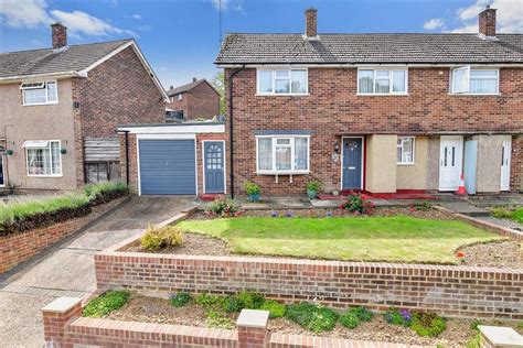 3 Bed End Terrace House For Sale In Bligh Way Strood Rochester Kent