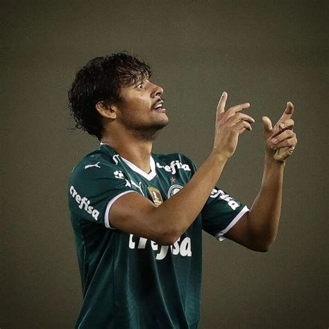 Ex Palmeiras Gustavo Scarpa é anunciado pelo Olympiacos