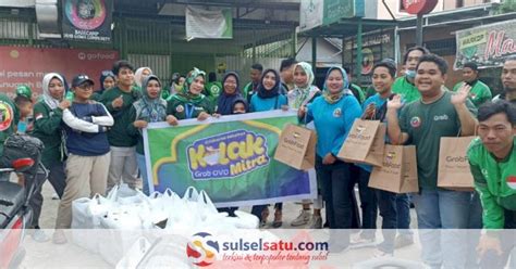 Ratusan Mitra Grab Di Makassar Meriahkan Ramadan Dengan Tausiyah Dan