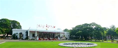 mengintip beda istana negara  istana merdeka sebagai istana