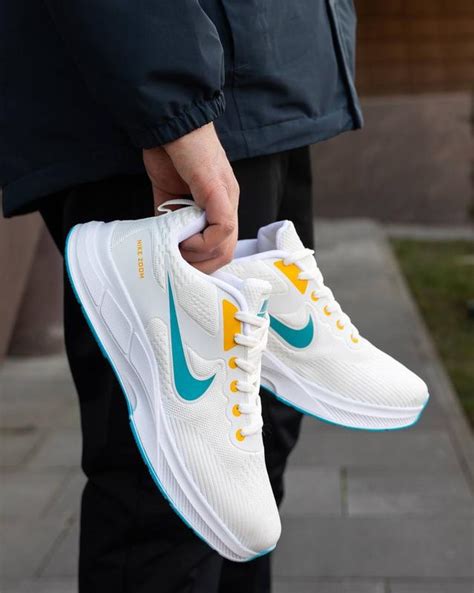 Чоловічі легкі кросівки в стилі Nike Zoom White Blue Yellow найк зум