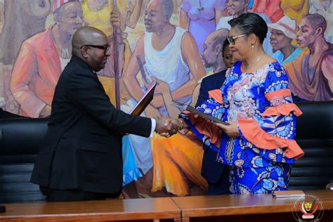 Rdc Jean Michel Sama Lukonde Passe Officiellement Le Flambeau Sa