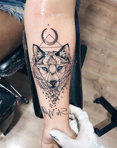 35 Inspiring Arm Tattoo Design Ideas For Women 2020 Sooshell