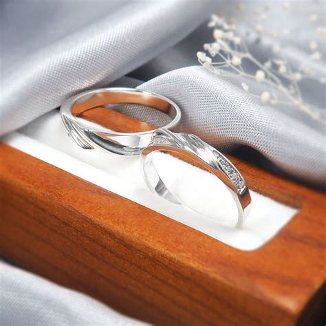 [Customized gift] Double streamlined ring set, couple style engraved ...