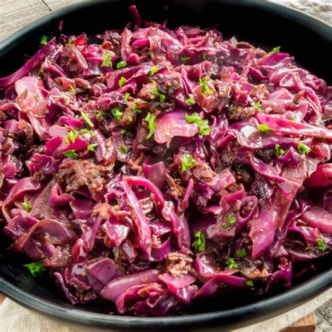 Easy Oktoberfest Side Dish Braised Red Cabbage West Via Midwest