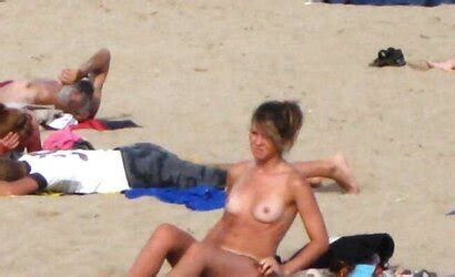 Beach Unwrapping Unwrap Or Getting Naked ZB Porn