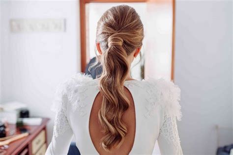 Bridal Hairstyles Side Ponytail With Veil