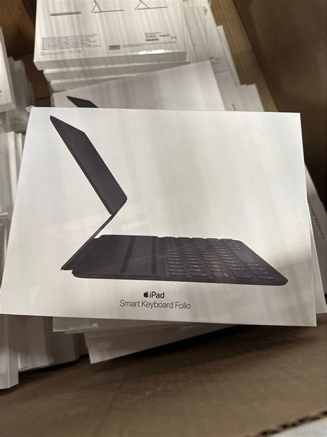 Apple Smart Keyboard Folio For 11 Ipad Pro Mxnk2lla A2038 New