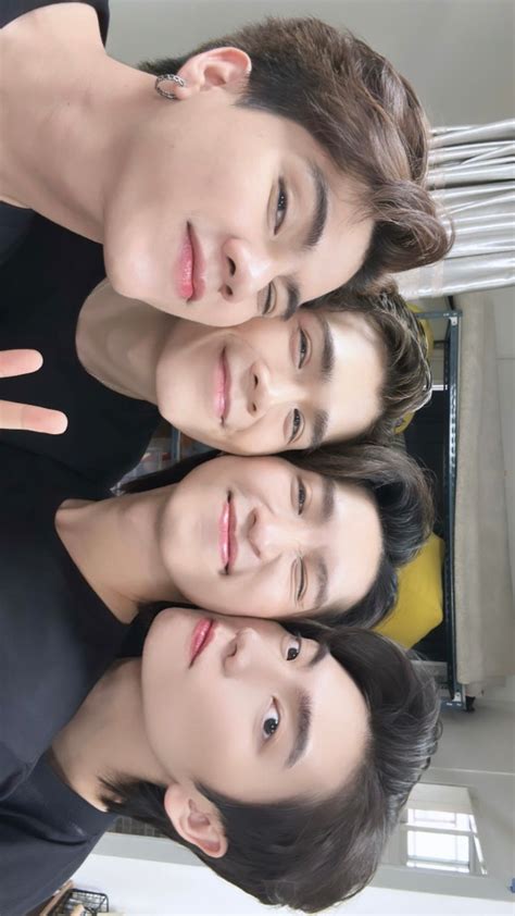 𝐁𝐨𝐬𝐬𝐧𝐨𝐞𝐮𝐥𝐞 𝐟𝐨𝐫𝐭𝐩𝐞𝐚𝐭 Gmmtv actors Pretty people Cute gay couples