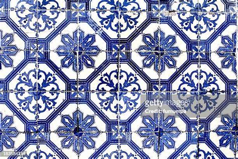 White Ceramic Tile Background Photos and Premium High Res Pictures - Getty Images