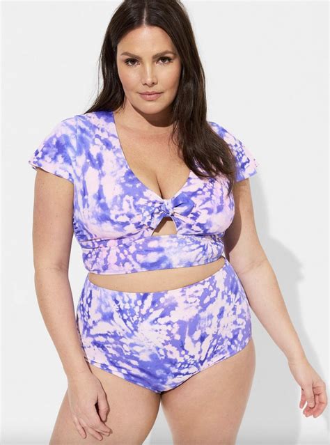 The 10 Best Plus Size Swimwear Brands — Best Life