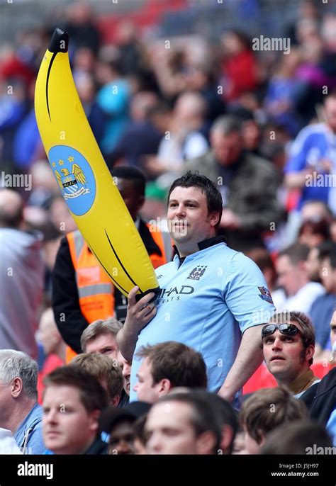 Manchester City Fan Banana Hi Res Stock Photography And Images Alamy