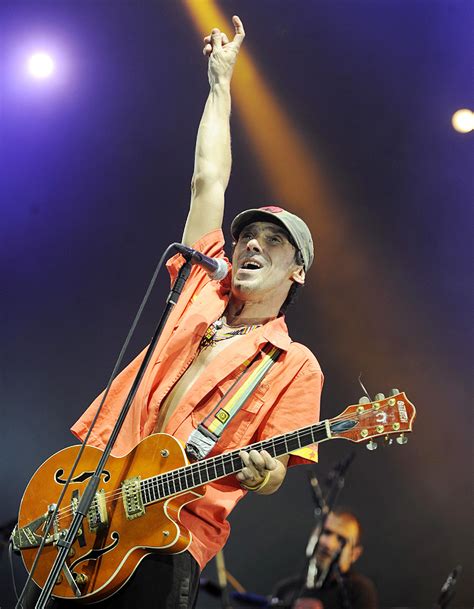 Manu Chao Sa Bio Et Toute Son Actualité Elle