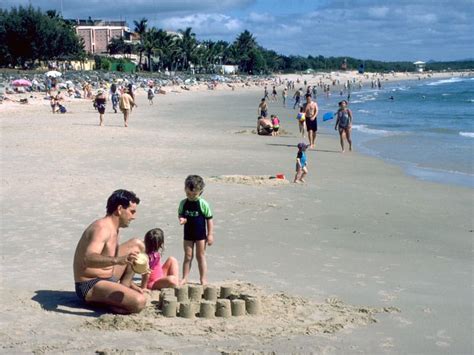 Noosa Heads, QLD - Aussie Towns