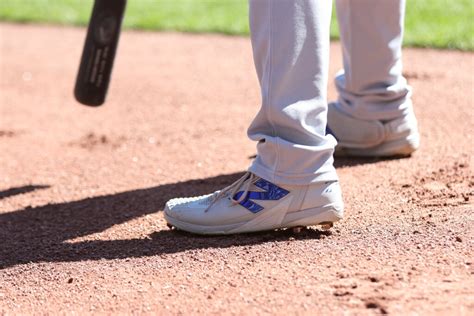 What Pros Wear Shohei Ohtani S New Balance So Cleats Pe What