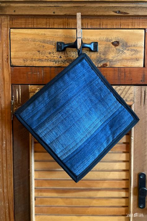 Upcycled Denim Hot Pad And Oven Mitt Scratch And Stitch