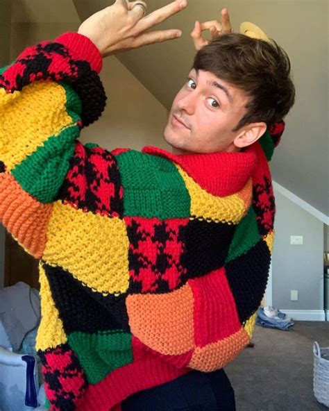 Tom Daleys Harry Styles Cardigan Is Finally Finished And Yes We Have A Crochet Tutorial