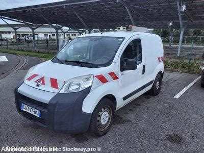 FOURGONNETTE FIAT FIORINO à 551 93100 MONTREUIL Seine Saint