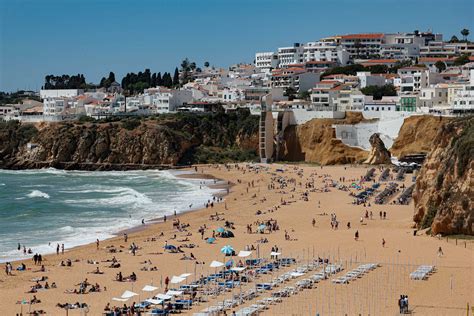 Autoridades Interditam Banhos Nas Praias De Vale Do Lobo E Quarteira