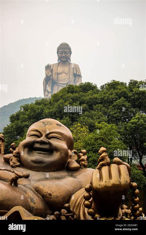 Templo De Primavera Buda En El Municipio De Zhacoun En El Condado De