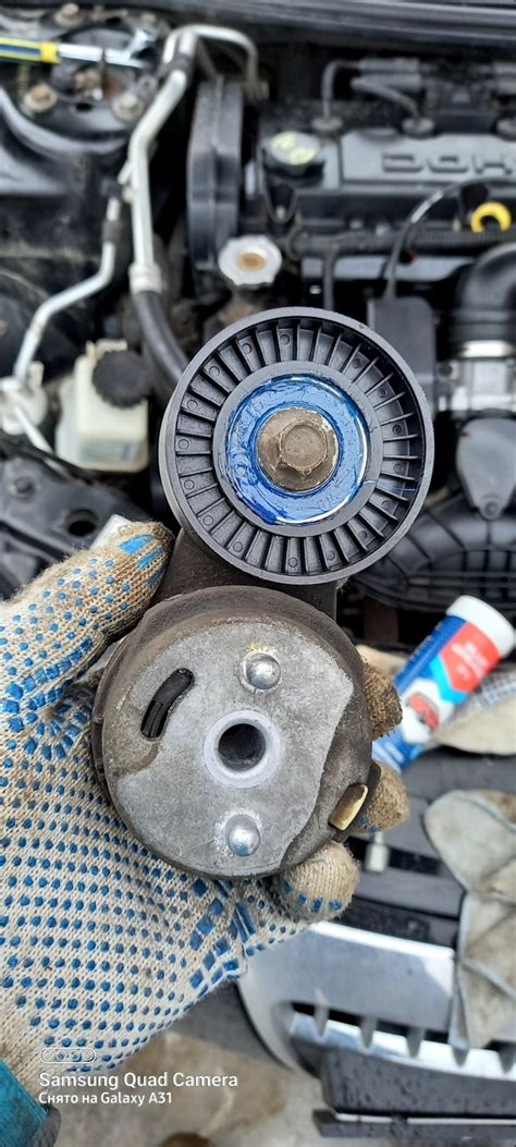 Ролик натяжителя ремня генератора — ГАЗ Сайбер, 2,4 л, 2010 года ...