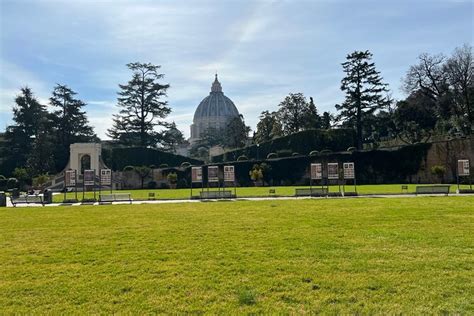 Vatican And Sistine Chapel Semi Private Guided Tour