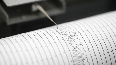 La Terra Torna A Tremare Nuova Scossa Avvertita Nella Notte