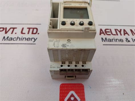 Schneider Electric Merlin Gerin Ihp C Programmable Time Switch