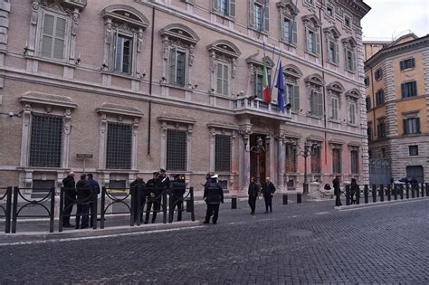 Dal Senato Via Libera Unanime Al Ddl Contro Violenza Donne E Legge