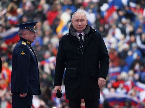 Extras Recruited For A Putin Rally Featuring Patriotic Rap Remixes Were