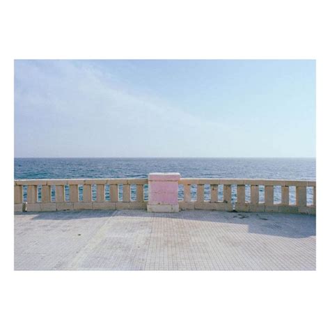 PUGLIA Tra albe e tramonti de Luigi Ghirri La comète