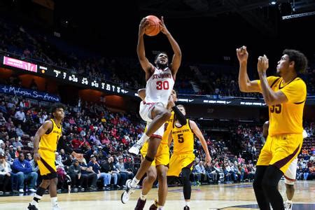 LJ Figueroa - Men's Basketball - St. John's University Athletics