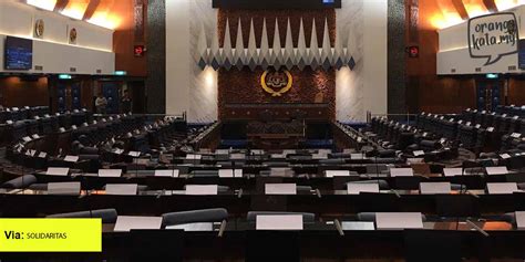 benda jugak sebenarnya parlimen ni  ulas