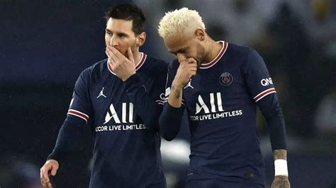 Lionel Messi Neymar Being Booed By Psg Fans A Sign Of Deep Discontent