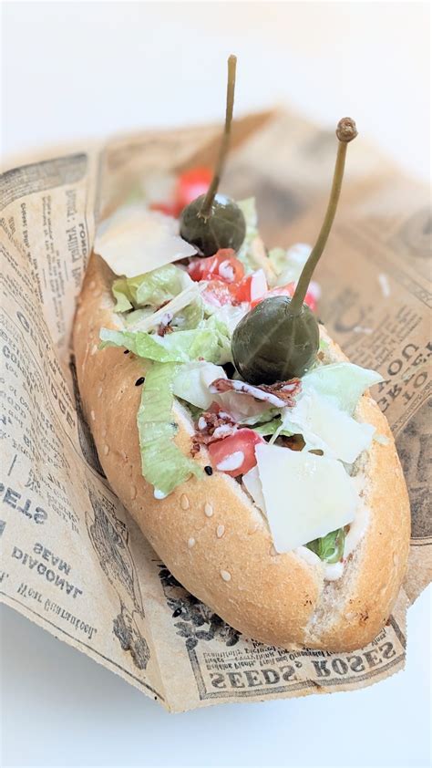 Passengers discuss the recent Vrn Heidelberg price changes for tickets 2