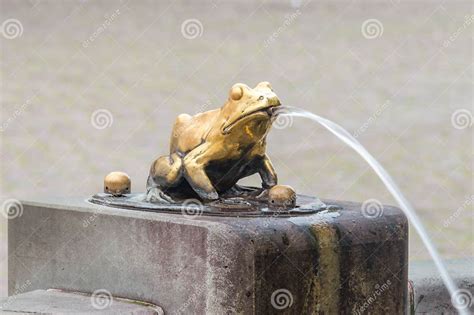 Brass Frogs At Water Fountain In Torun Editorial Photo Image Of Frog