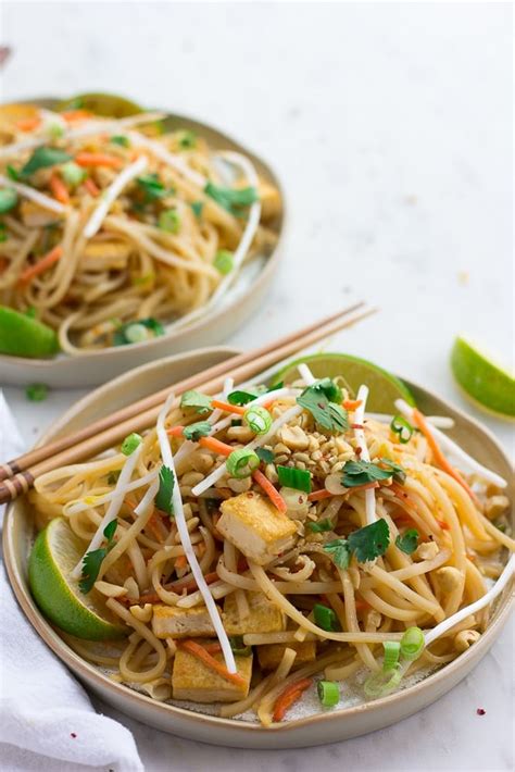 30 Minute Vegan Pad Thai - Nora Cooks