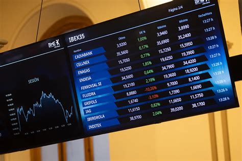 El Ibex rebota desde mínimos de dos meses y supera otra vez el 11 000