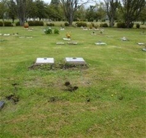 Lote Cementerio DOBLE Jardin De Nazareth De Jardines Del Recuerdo