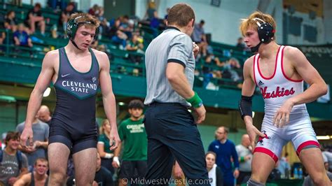 141 Dylan Layton G Cleveland State University Vs Jacob Brya R