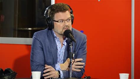 Le Maire De Gatineau D Fend Une Conomie Mauve Radio Canada