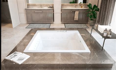 These Luxury Bathtubs Will Instantly Give Your Bathroom a Spa-Like Feel